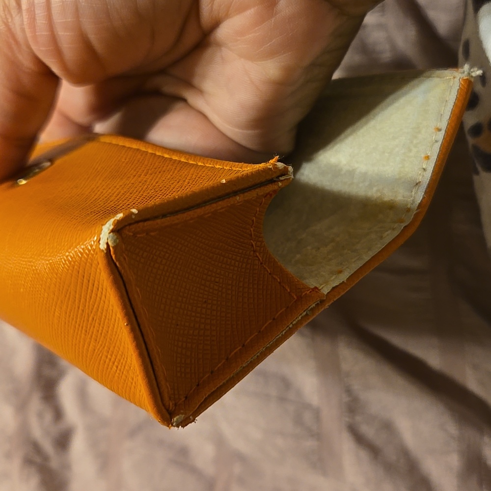 Tory Burch Eye Glass Case - Picture 6 of 6